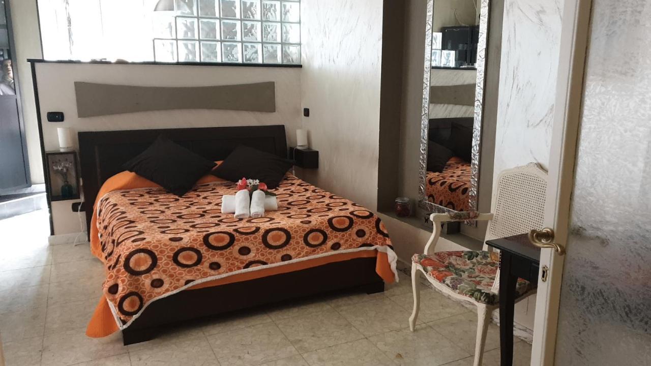 Casa Tua A Piazza Del Popolo Apartment โรม ภายนอก รูปภาพ